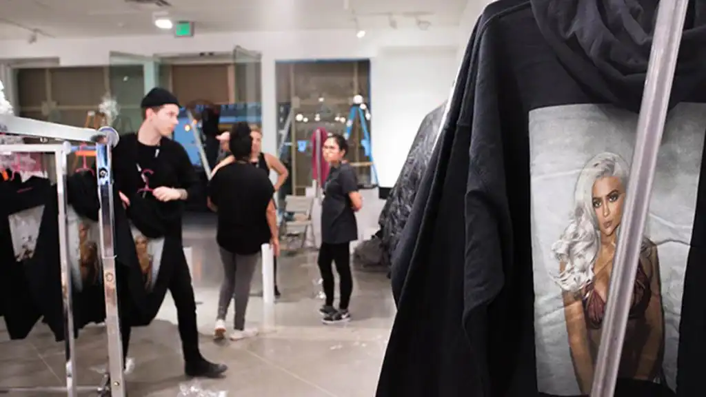 kylie jenner popup setup 2 | Carmel Cosmetics Labs