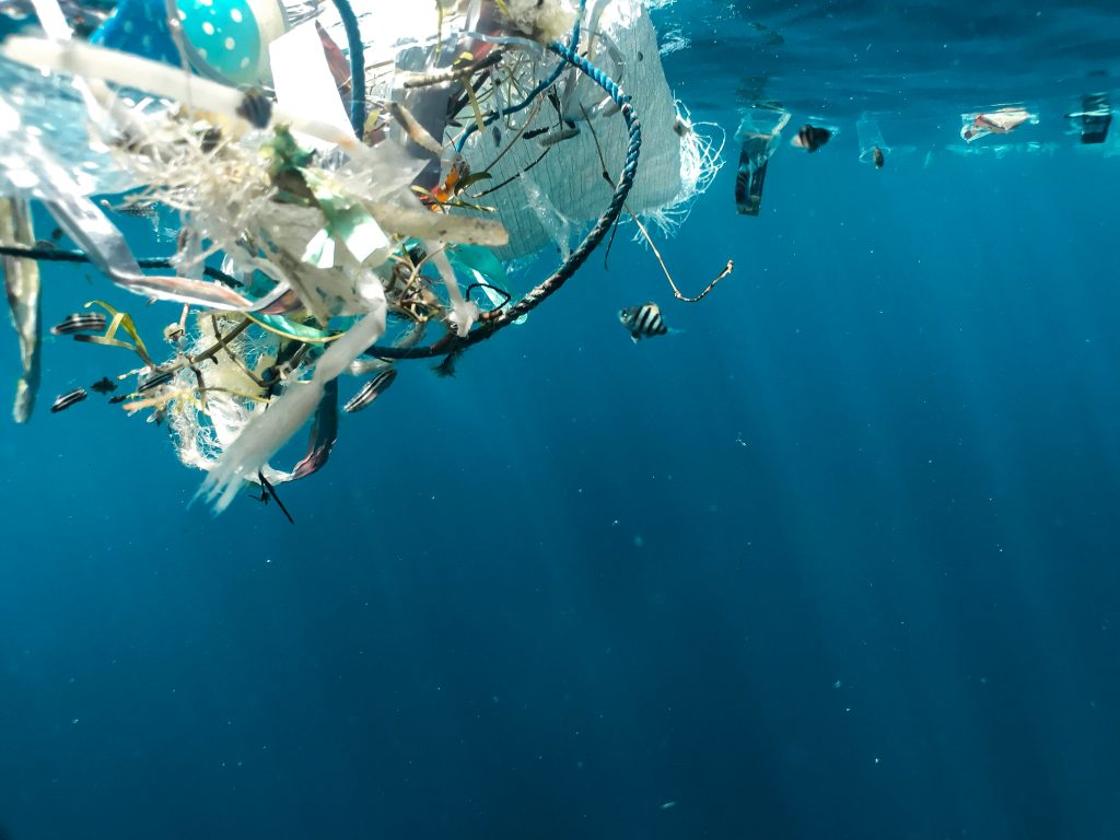 la pollution-des-océans-par-le plastique.