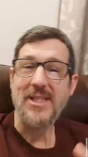 Témoignage vidéo d'une cliente ou d'un client de Carmel Cosmetics Labs