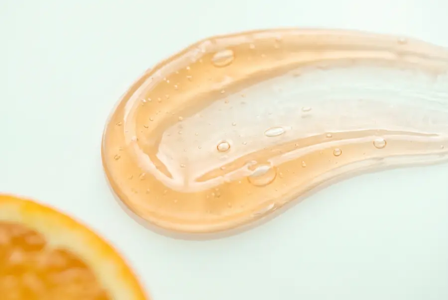 Texture gel nettoyant à la vitamine c en gros plan