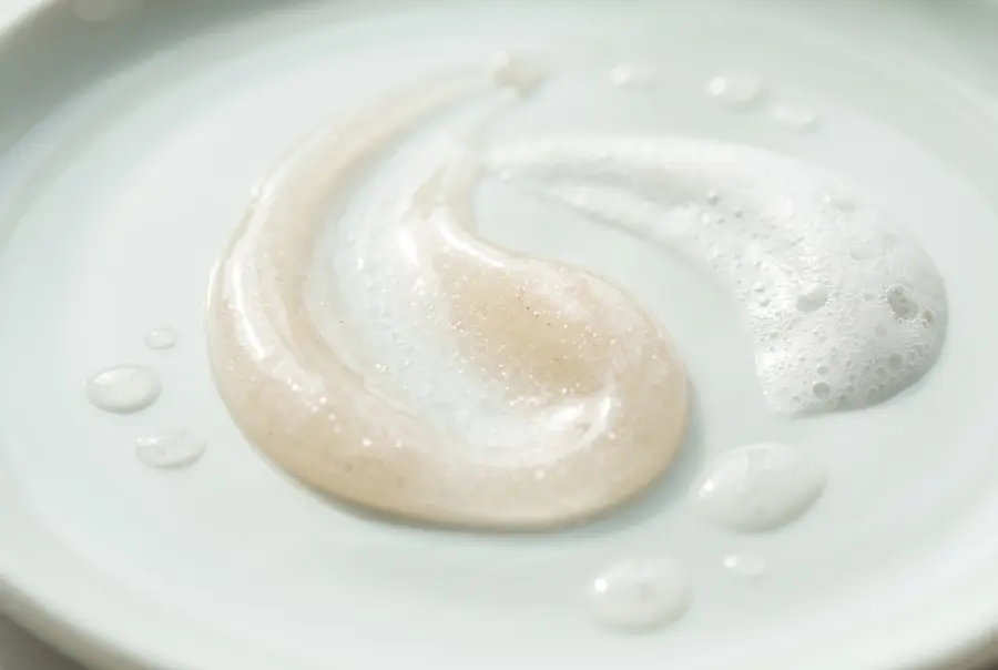 Texture gel nettoyant anti-taches en gros plan