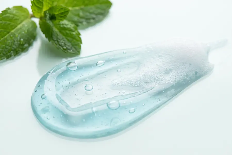 Texture gel de rasage menthol en gros plan
