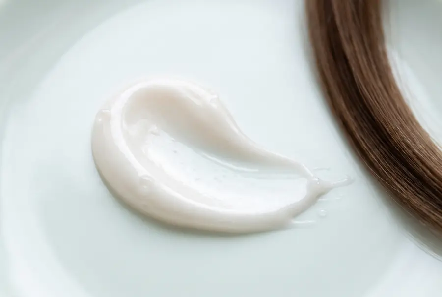 Texture lissage brésilien à la kératine en gros plan