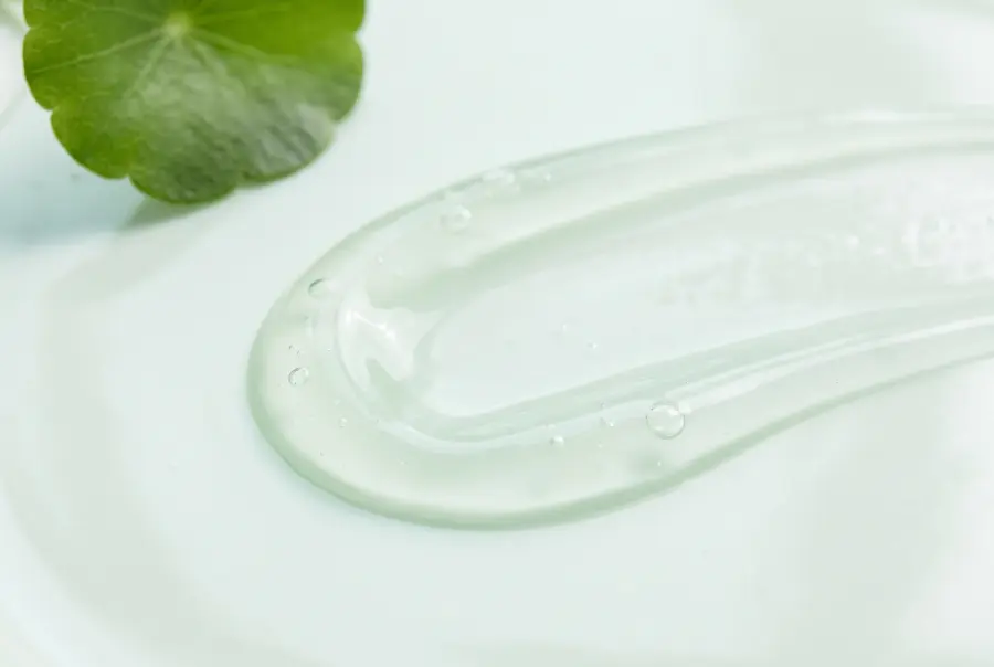 Texture lotion après-rasage centella en gros plan