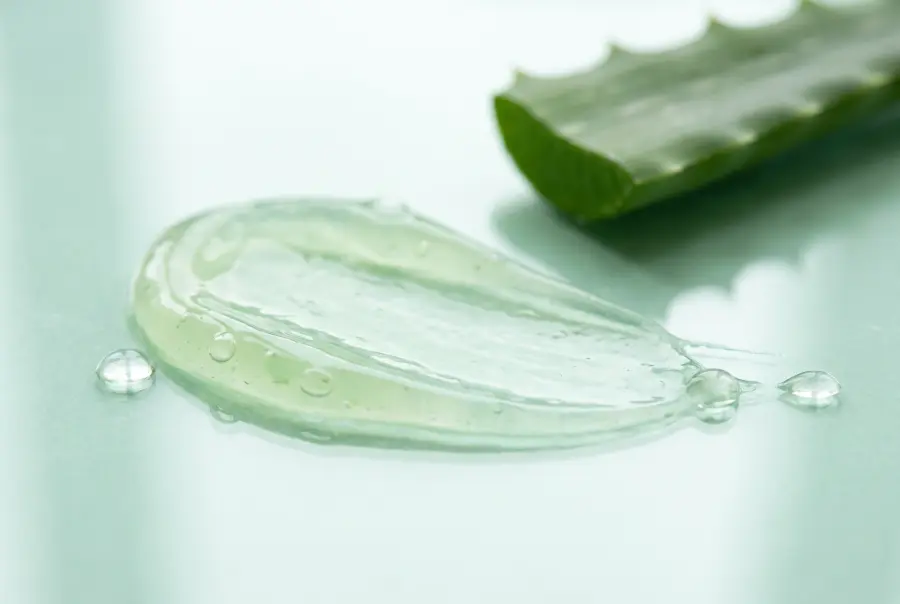 Texture masque gel hydratant à l'aloe vera en gros plan