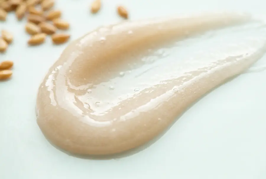 Texture masque pour cheveux bouclés et crépus au lin en gros plan